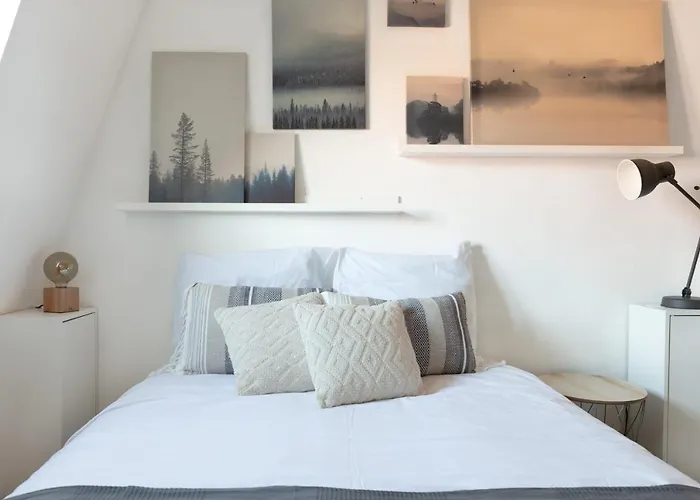 Travel Homes - The Trifel, 2min Walk Little Venice 公寓 *